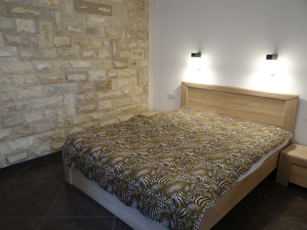 Ferienwohnung Jamnik Ražanj Exterior foto